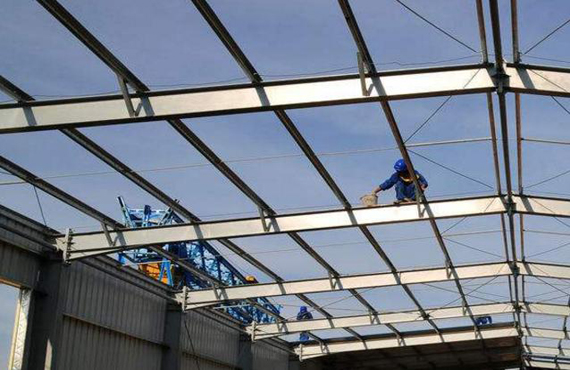 Steel structure roof truss installation process