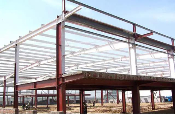 The disadvantageous arrangement of vertical load of steel structure